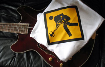 Lefthand Bassplayer T-Shirt at http://schoots.shops-24.com/schoots/shop